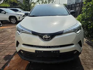 Toyota C-HR 2020 Fari