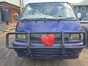 Toyota HiAce GL 2004 - Direct Tokunbo, Pink