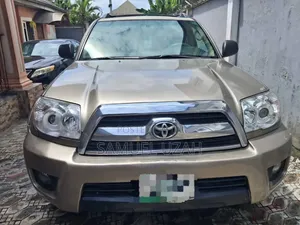 Toyota 4-Runner 2007 Gold