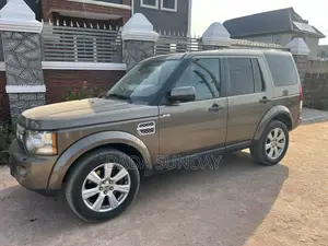 Land Rover Discovery 2013 Brown