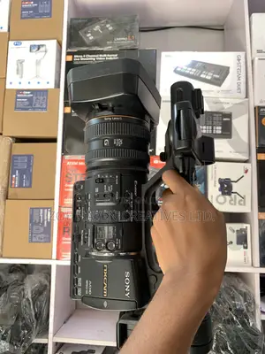 Sony HXR-NX5 Kamara Mai Girman Gaske