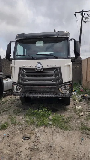 Clean 10 Tires Howo Truck Head