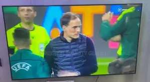 Samsung 55" 4K Smart TV UE55AU7170UXZT Na A Dace Da Amfani