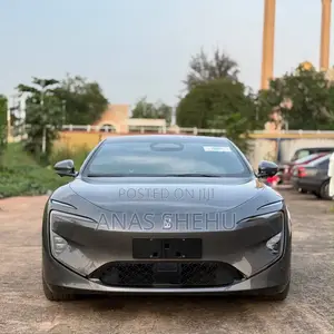 Avatr 12 2025 Grey