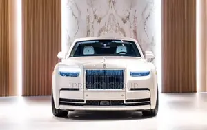 Rolls-Royce Phantom 2026 Fari