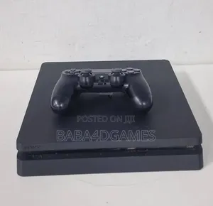 PS4 Slim tare da Pad 1 Mara Wayar & Wasanni 5 da Aka Sanya
