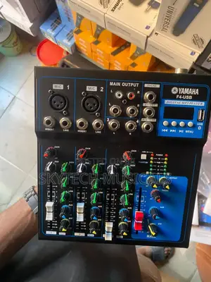 Yamaha F4-USB 4-Channel Mixer