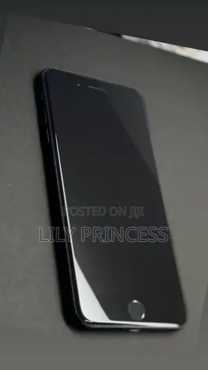 Apple iPhone 7 32GB Baki