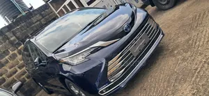 2021 Toyota Sienna XLE Hybrid Mai Zama 7