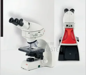 Leica DM 500 Microscope