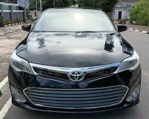 2015 Toyota Avalon XLE Premium Sedan - Matt Black