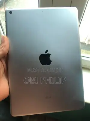 Apple iPad 9.7 128GB Grey