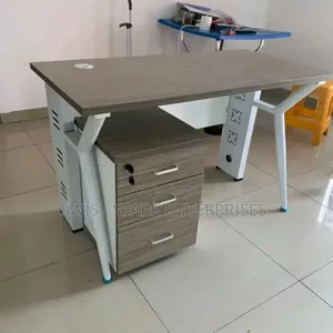 Modern Office Table tare da 3-Drawer Cabinet - 4ft Work Desk