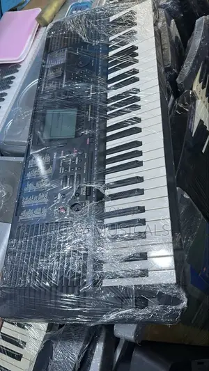 Yamaha PSR-530 61-Key Arranger Keyboard Mai Amfani