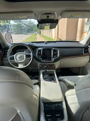 2016 Volvo XC90 T6 Inscription AWD