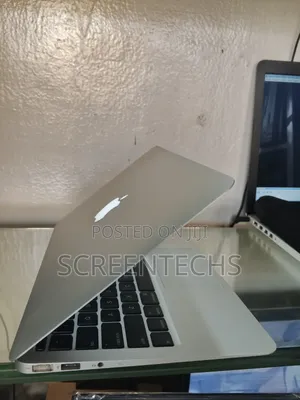 Apple MacBook Air 2010 Laptop