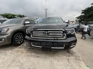 Toyota Sequoia Platinum 4x4 2019 Baki