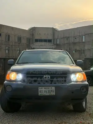 Toyota Highlander 2004 Shuɗi
