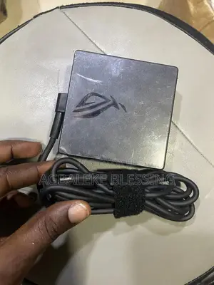 ASUS 100W Type-C Caja (An Yi Amfani Da Ita)