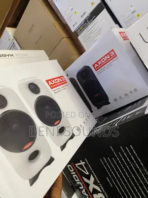 Nux AXON3 Portable Studio Monitor