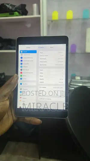 Apple iPad mini 4 128GB Grey
