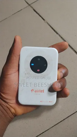 Airtel ZLT M30 PRO 4G LTE Mobile WiFi Router - An Bude