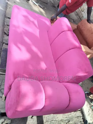 Sofa Mai Hannu Guda Daya Sabon Ginawa
