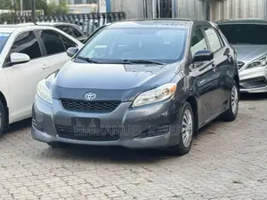 Toyota Matrix 2011 Gray