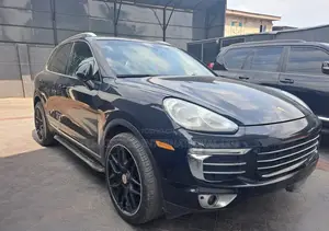 Porsche Cayenne 2016 Grey