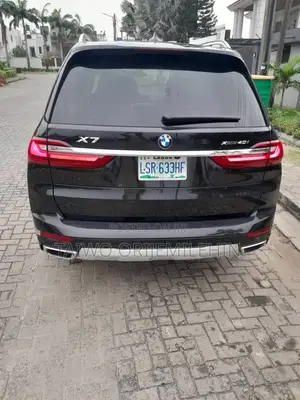 2024 BMW X7 xDrive40i AWD SUV