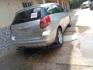 Toyota Matrix Standard FWD 1.8L 2004 Silver