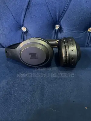 Roseland RH-700 Wireless Over-Ear Headphones (Amfani)