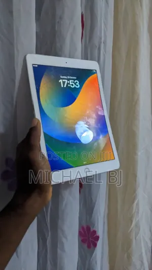 Apple iPad Pro 9.7 (2016) 256GB Grey