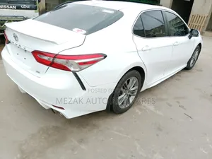 2018 Toyota Camry - White