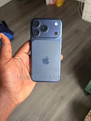 Apple iPhone 17 Pro 256GB Blue