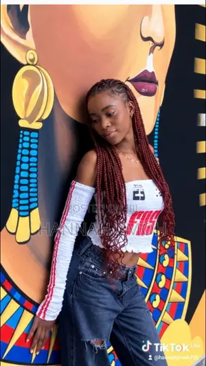 Matsayi na Waitress - Ajah