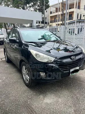 Hyundai Tucson GLS AWD SUV 2014
