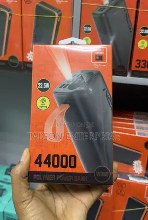 Newage 44,000mAh 22.5W Powerbank Mai Ɗaukar Baturi Mai Saurin Caji tare da Fitilar LED