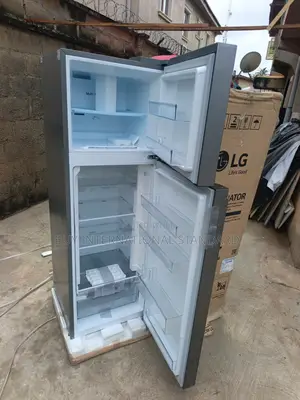 LG Firij mai Ƙofa Biyu 287L mai Inverter