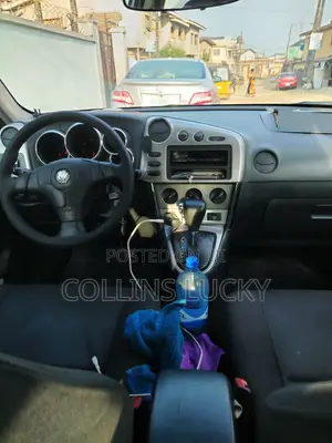 Pontiac Vibe 2005 Grey