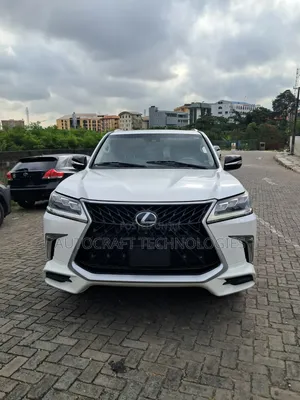 Lexus LX 2017 White