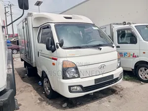 Hyundai H-100 2004 Fari