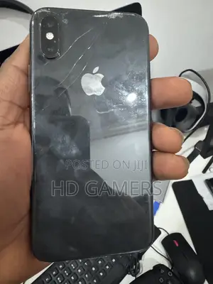 Apple iPhone XS 64GB Baki