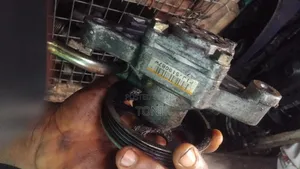 Power Steering Pump na Honda CR-V (1998) Mai Amfani
