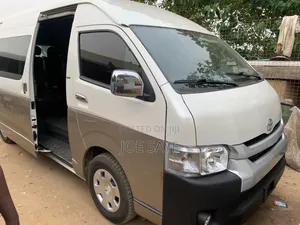 Toyota HiAce Bus 2018 - Kai Tsaye Tokunbo