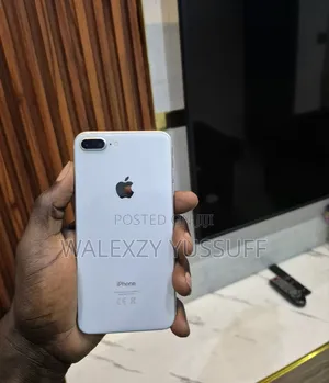 Apple iPhone 8 Plus 64GB Fari