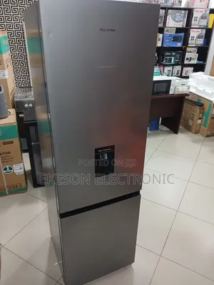 Hisense Firij 262 Liters