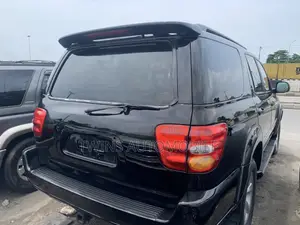 2004 Toyota Sequoia Limited 4dr SUV 4WD Black