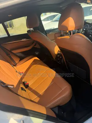 BMW X4 xDrive30i 2022 Fari