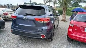 Toyota Highlander 2019 Blue